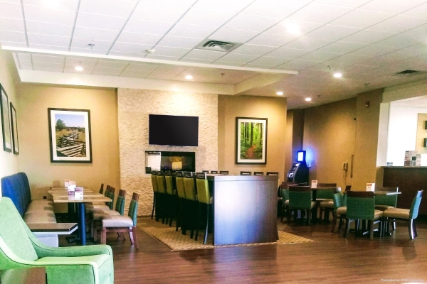 Comfort Inn and Suites near Danville Mal